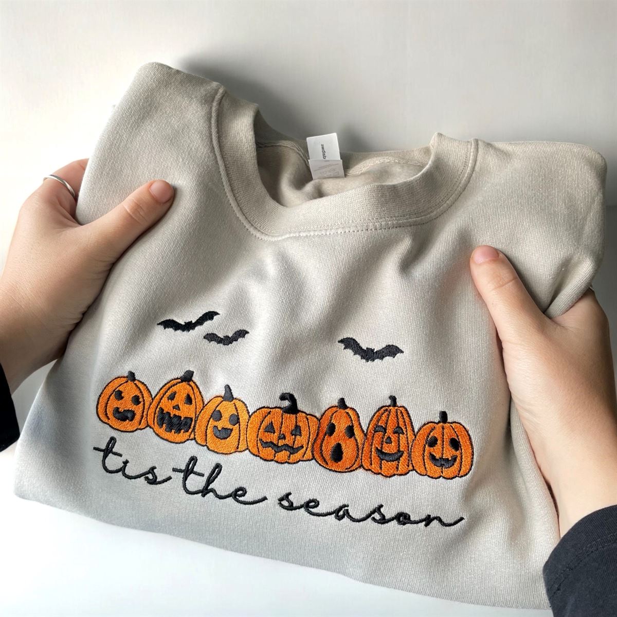 Embroidered Pumpkin Sweatshirt Halloween Sweatshirt Halloween Jumper Pumpkin Jumper Autumn Jumper Autumn Sweater Fall Sweater Cute Full Size Up To 5xl